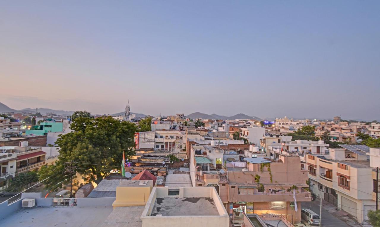 Treebo Paras Raj Near City Palace Udaipur Eksteriør bilde